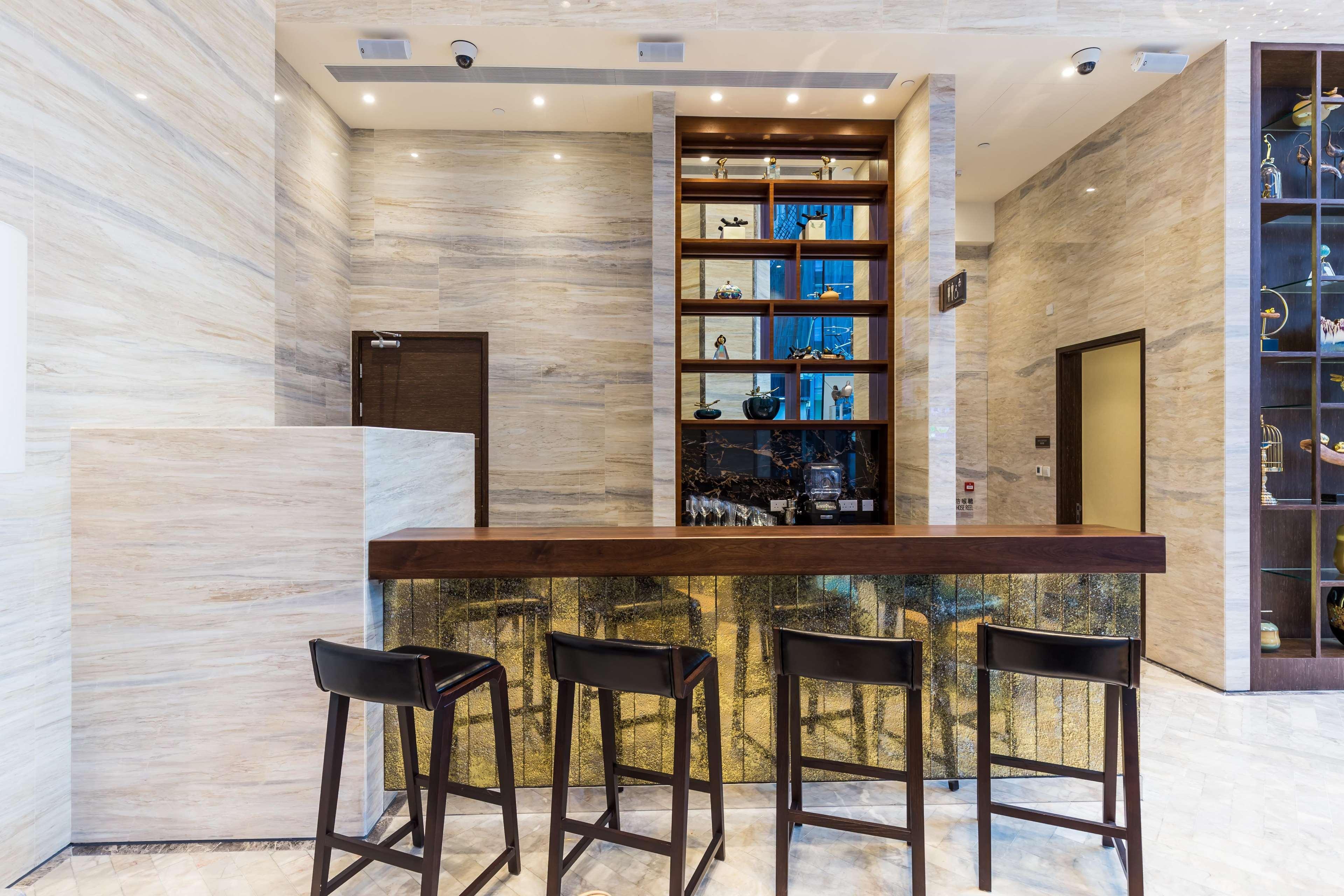 Hilton Garden Mongkok 3*